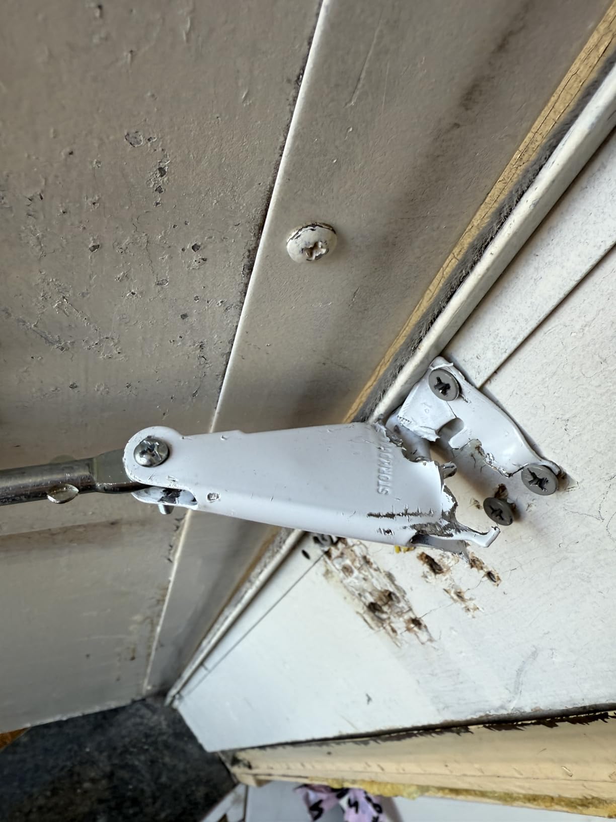 Wright Products Heavy-Duty Pneumatic Storm Door Closer - Durable, Adjustable, Quiet-Closing with Hold-Open Feature (Transitional, White) customer photo 1