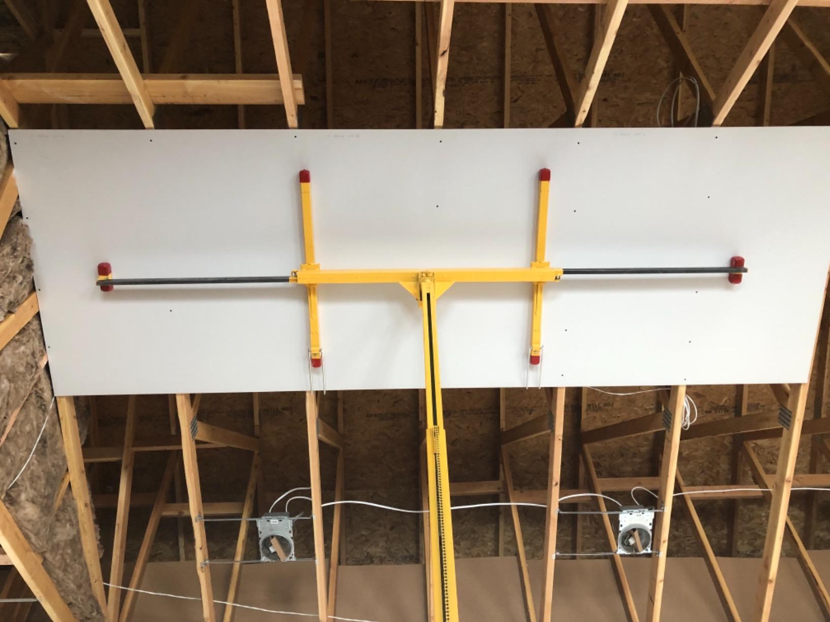 Panellift The Original Drywall Lift 439, Professional-Grade Chain-Drive Sheetrock Hoist for Walls and Ceilings, 14 ft 5 in Max Lift, 200 lb Capacity customer photo 1