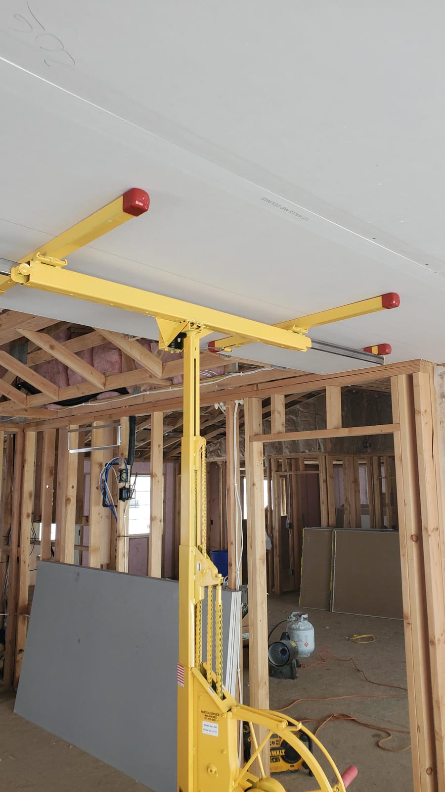Panellift The Original Drywall Lift 439, Professional-Grade Chain-Drive Sheetrock Hoist for Walls and Ceilings, 14 ft 5 in Max Lift, 200 lb Capacity customer photo 2