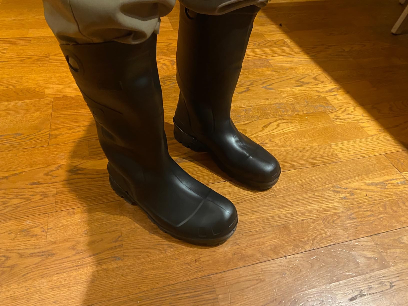 DUNLOP Chesapeake Rubber Boots Plain Toe for Men & Women - PVC - Waterproof - Lightweight Garden, Fishing & Rain Boots with Wide Calf - Black - Size 3-25 customer photo 1