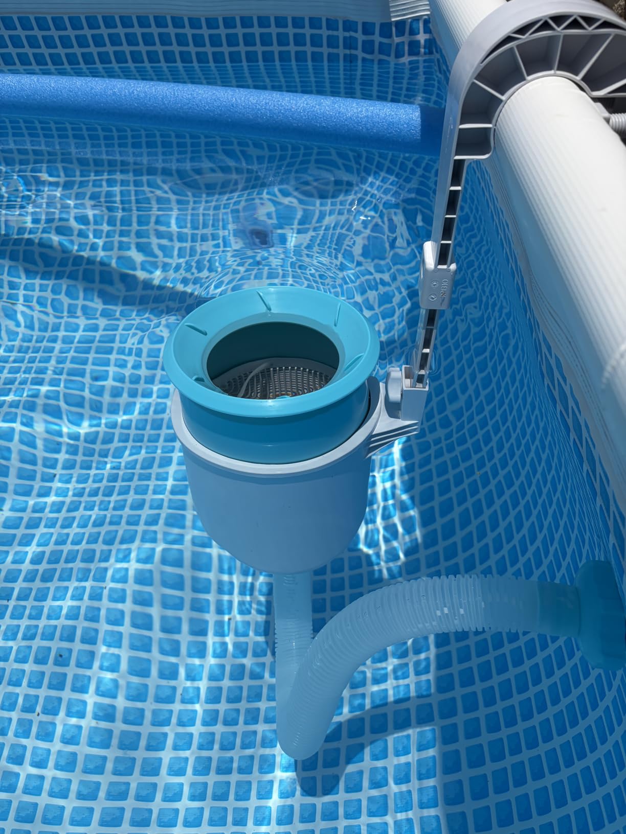 Intex Deluxe 800 GPH+ Wall-Mounted Swimming Pool Surface Automatic Skimmer customer photo 2