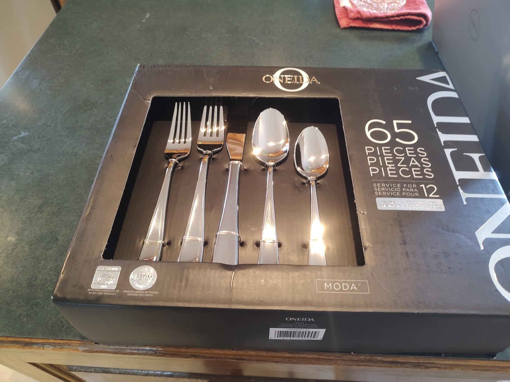 Oneida Moda 65-Piece 18/10 Silverware Set for 12, Flatware | mirror finish, dishwasher safe | includes serving spoons and utensil set | heavy duty, cutlery set for kitchen and dining customer photo 1
