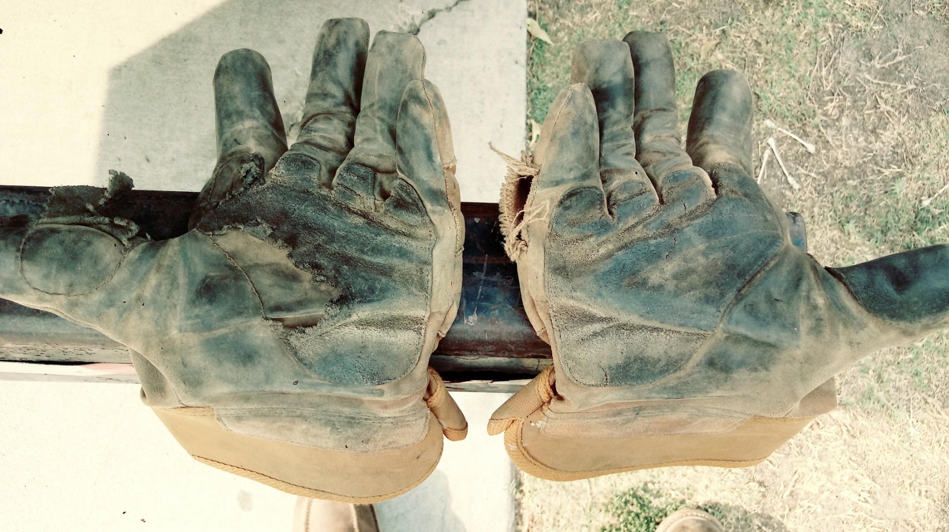 Carhartt Men's A518 System 5 Safety Cuff Work Glove customer photo 2