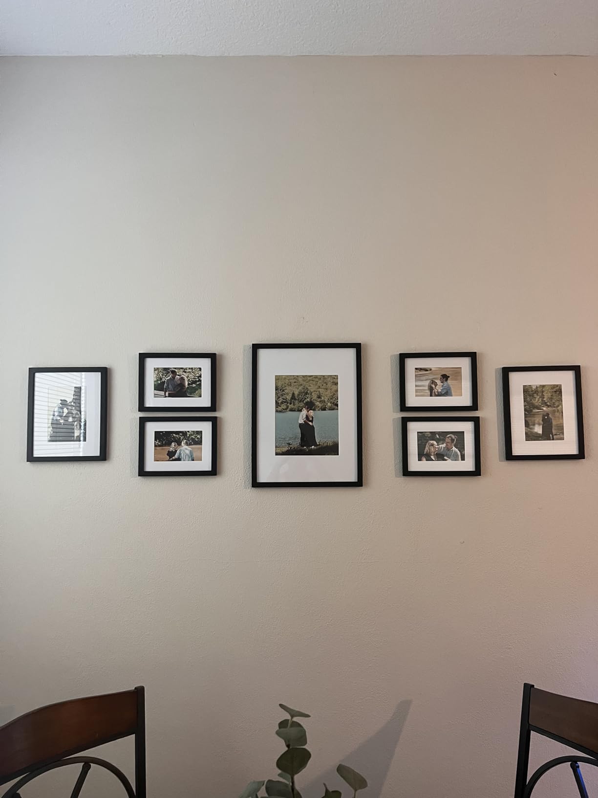 Gallery Perfect Multi-Size Picture Frame Set 7 Pack, Black Gallery Wall Frames with Hanging Hardware, Clear Glass - One 12x16, Two 8x10, Four 6x8 Matted Photo Frames for Wall Display customer photo 1