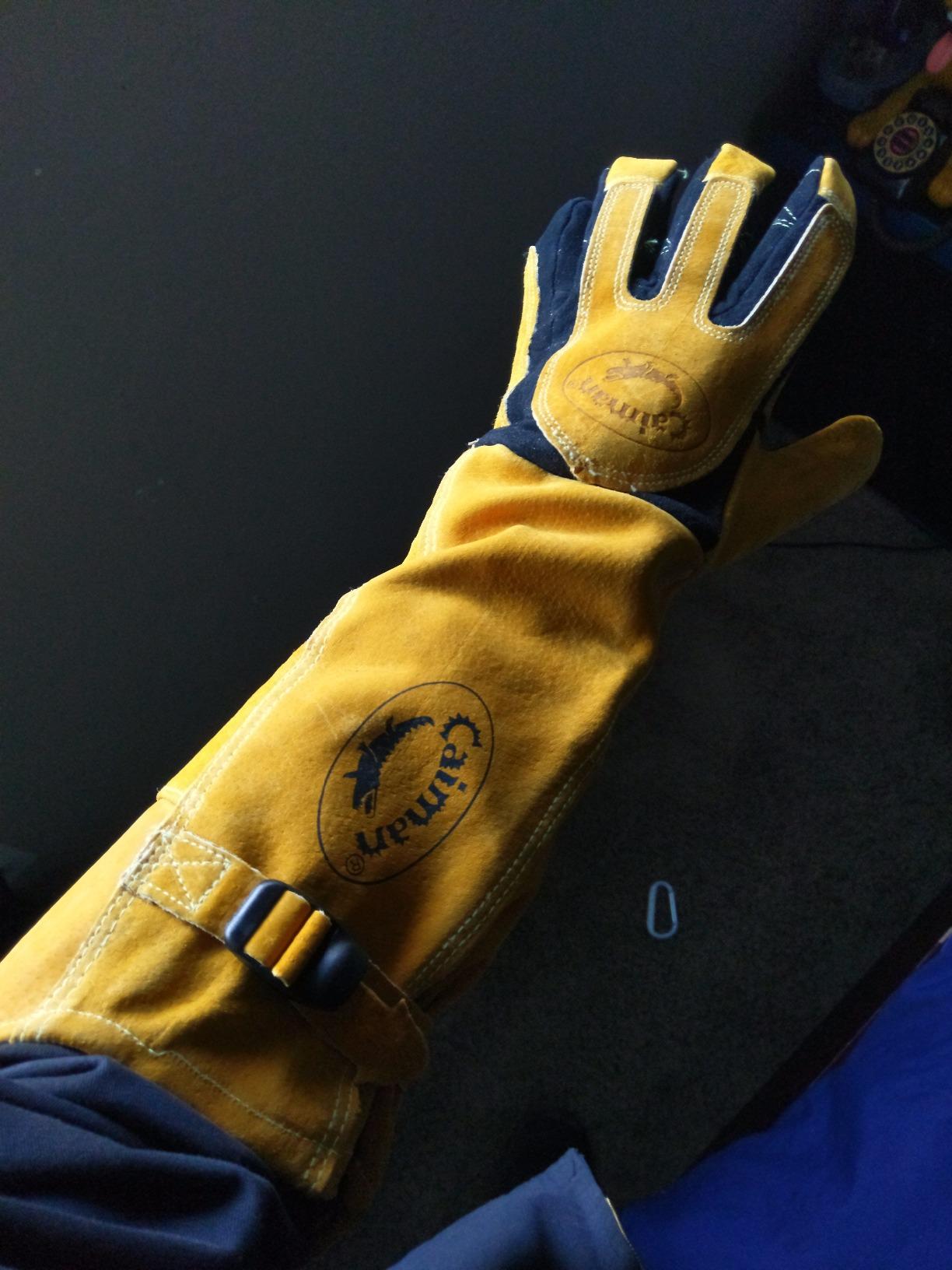 Caiman Premium Split Deerskin MIG/Stick Welding Gloves with Fleece/Foam Insulation, 21-inch length, Split Cowhide Leather Heat Shield Patch, Sock Lined Foam, Kevlar, Black/Gold, X-Large (1878-5) customer photo 2