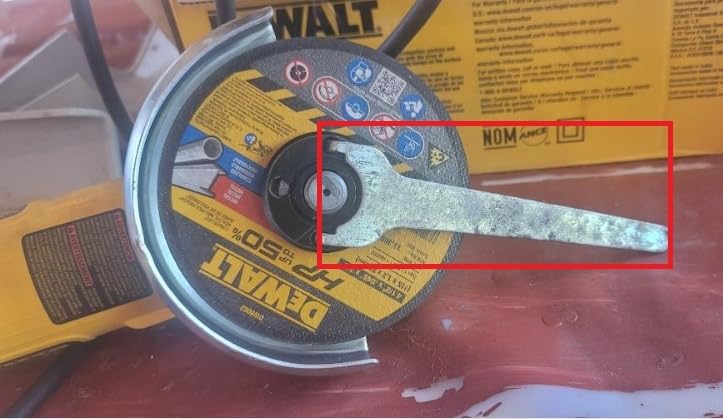DEWALT Angle Grinder, One-Touch Guard, 4-1/2-Inch (DWE4011) customer photo 1