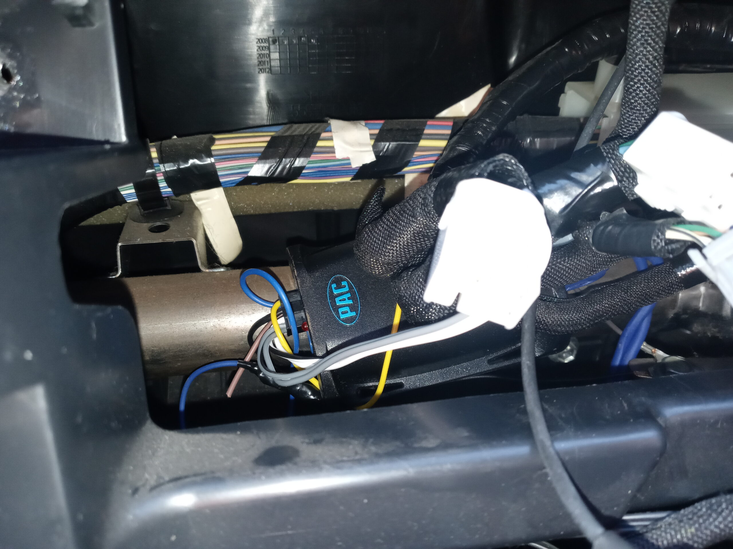 PAC LP7-2 L.O.C. PRO Series 2-Channel Line Output Converter with Remote Turn On 4in. x 8in. x 1in. customer photo 1