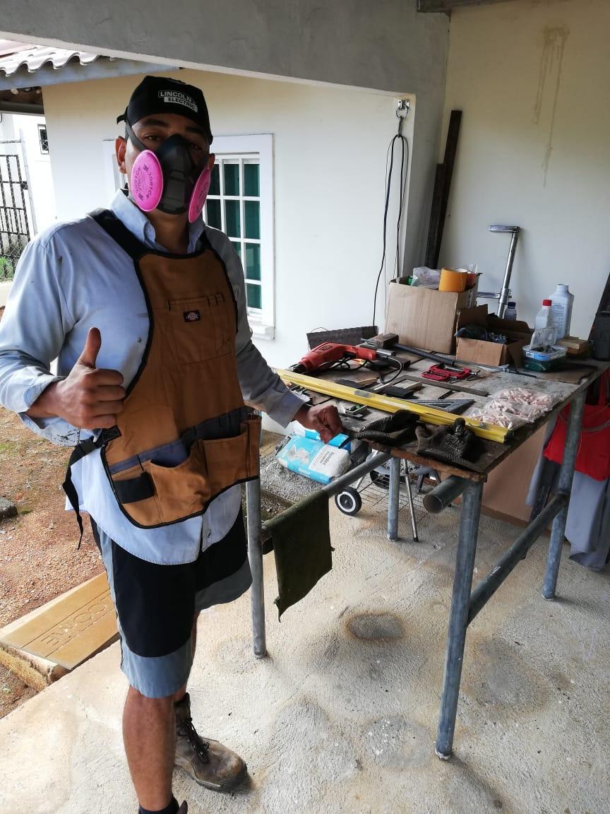 Dickies 16-Pocket Workshop Bib Apron customer photo 1