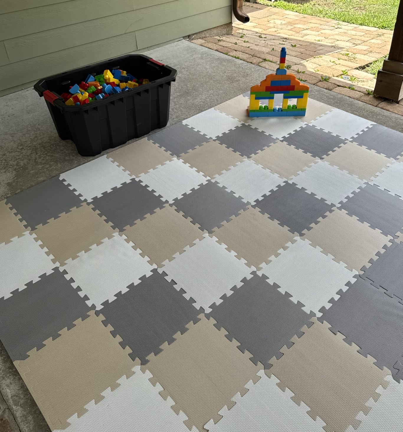 MEGA BLOKS First Builders Deluxe Building Bag Toddler Block Toys Set, Red | 150 Pieces, Storage, Creative Open-Ended Play, Preschool Kids Ages 1+ Years, Easy to Build (Amazon Exclusive) customer photo 2