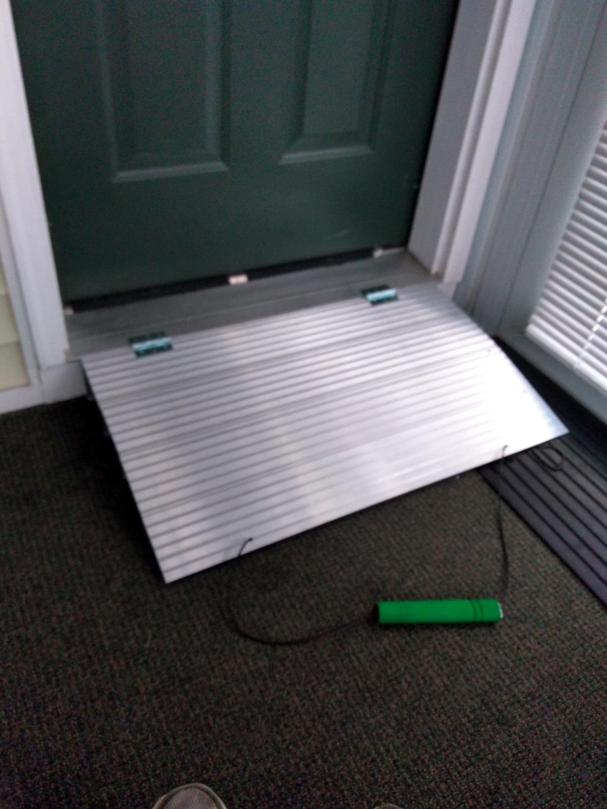 EZ-ACCESS Transitions Modular Entry Ramp, Self Supporting, Aluminum, 1 in customer photo 1