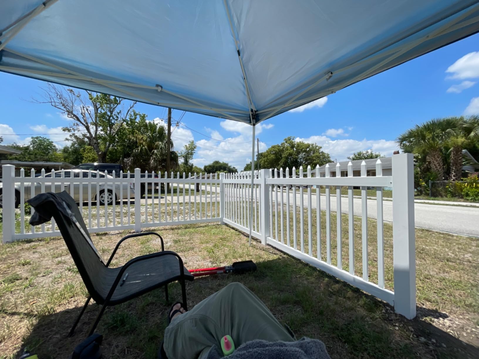 WamBam Sturbridge Yard or Pool Fence, White Vinyl No Dig DIY Kit | 4ftH x 6ftW, 1 Panel + 1 Post, BL19103 customer photo 2