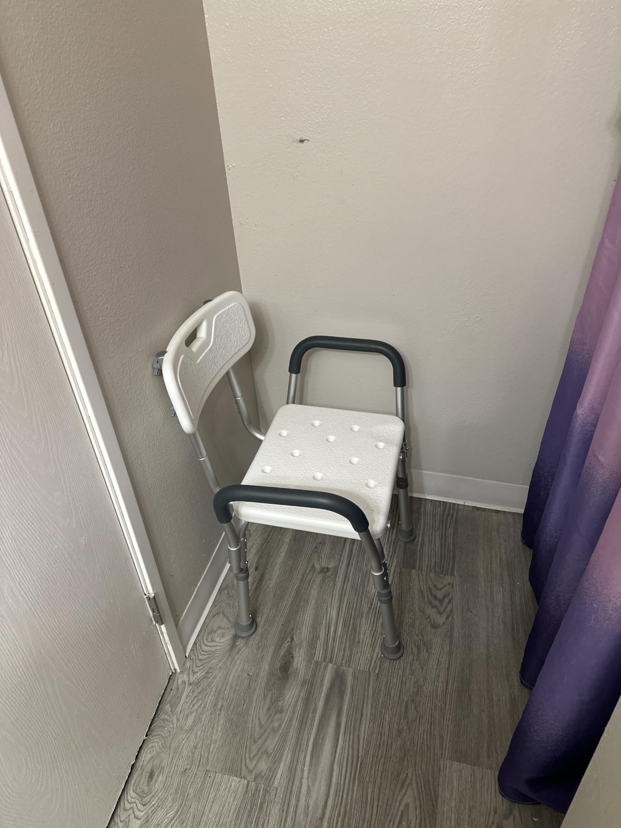 Drive Medical Premium Shower Chair with Back and Padded Arms, White | Adjustable Height Seating for Safety and Comfort, Supports 350 Pounds customer photo 2