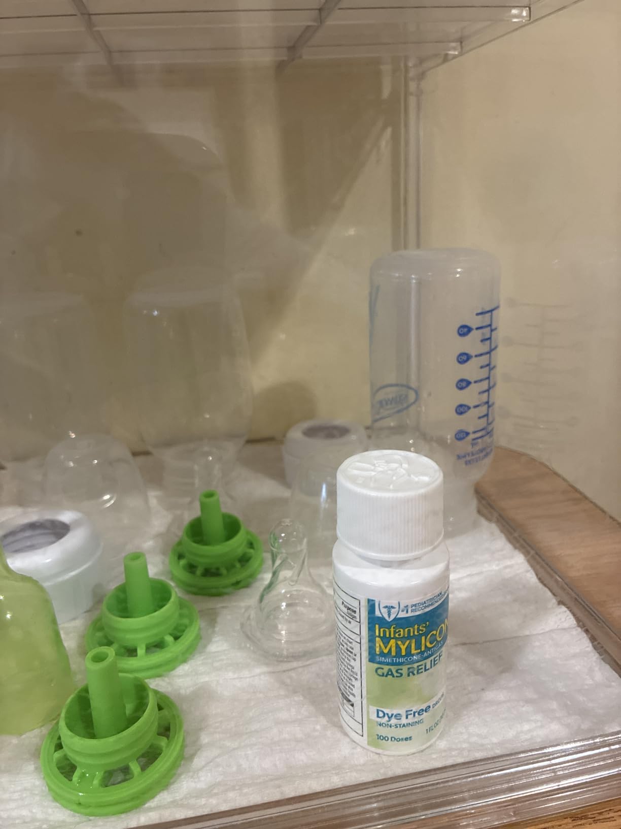 Dr. Brown's Natural Flow Anti-Colic Options+ Narrow Baby Bottle, 8 oz/250 mL, with Level 1 Slow Flow Nipples, 0m+, 4 Pack customer photo 1