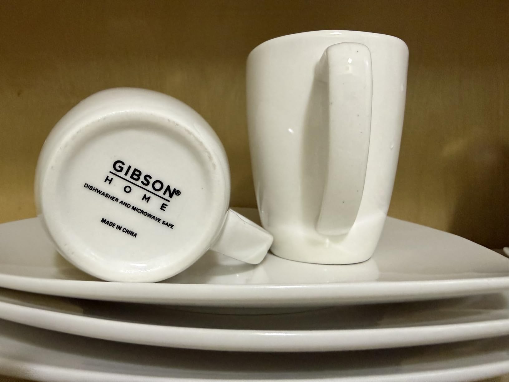 Gibson Home Zen Buffet White Porcelain Dinnerware Set for 4, Square Plates Bowls and Mugs, Chip and Scratch Resistant, Dishwasher and Microwave Safe, 16 Piece customer photo 2