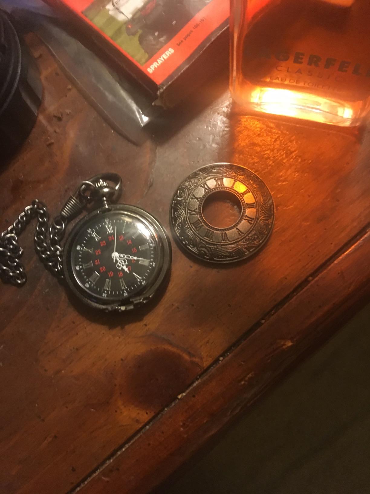 Vintage Pocket Watch for Men Roman Numerals Scale Quartz Pocket Watches with Chain for Xmas Fathers Day Gift customer photo 1
