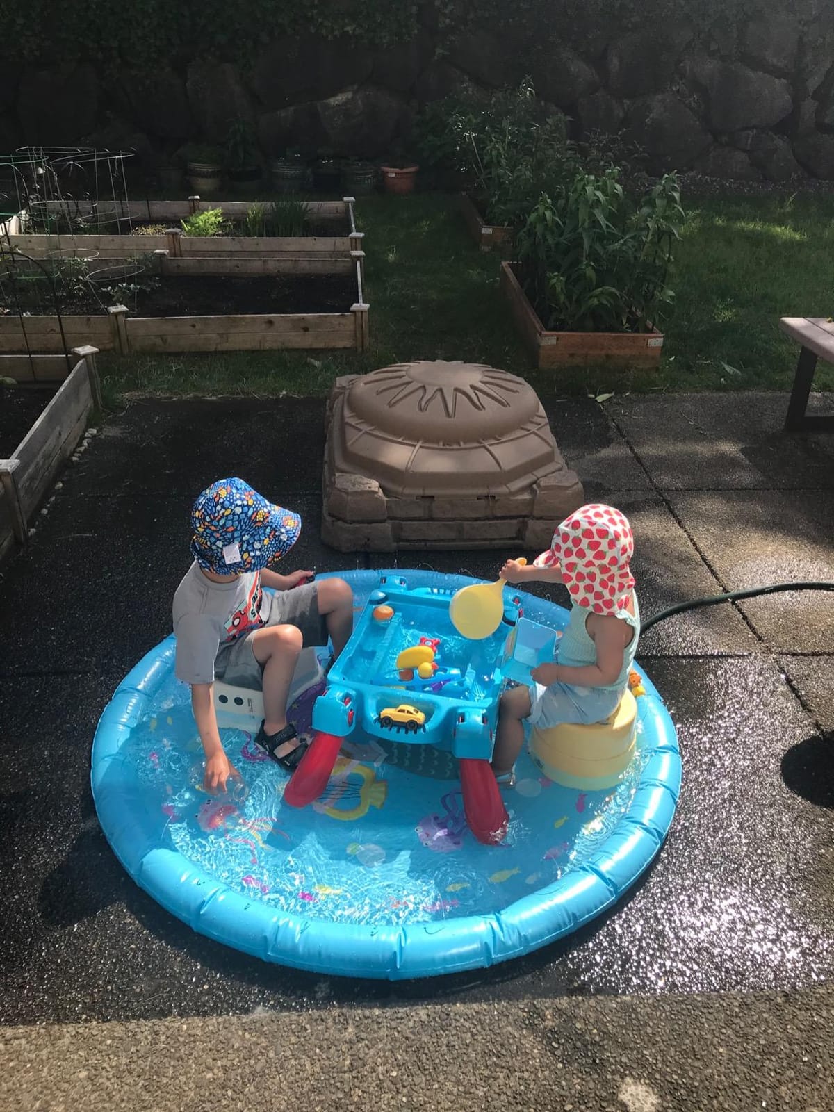 Hitop Kids Sprinklers for Outside, Splash Pad for Toddlers & Baby Pool 3-in-1 60