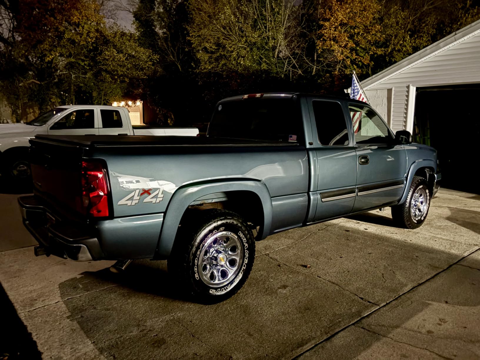 Tyger Auto Fender Flare Compatible with 1999-2006 Chevy Silverado GMC Sierra 1500 2500 3500HD; 2007 Classic Fleetside, Fine-Textured Black Paintable Factory Style 4pc | TG-FF6C4218 customer photo 2