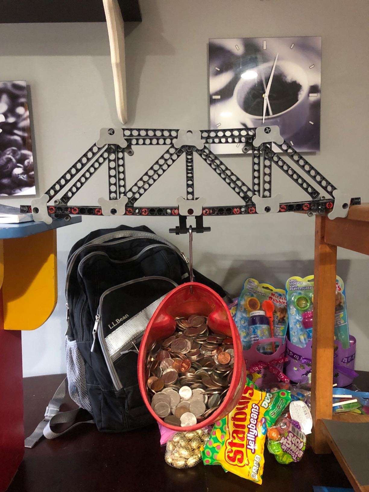 Thames & Kosmos Structural Engineering: Bridges & Skyscrapers | Science & Engineering Kit | Build 20 Models | Learn about Force, Load, Compression, Tension | Parents' Choice Gold Award Winner customer photo 1