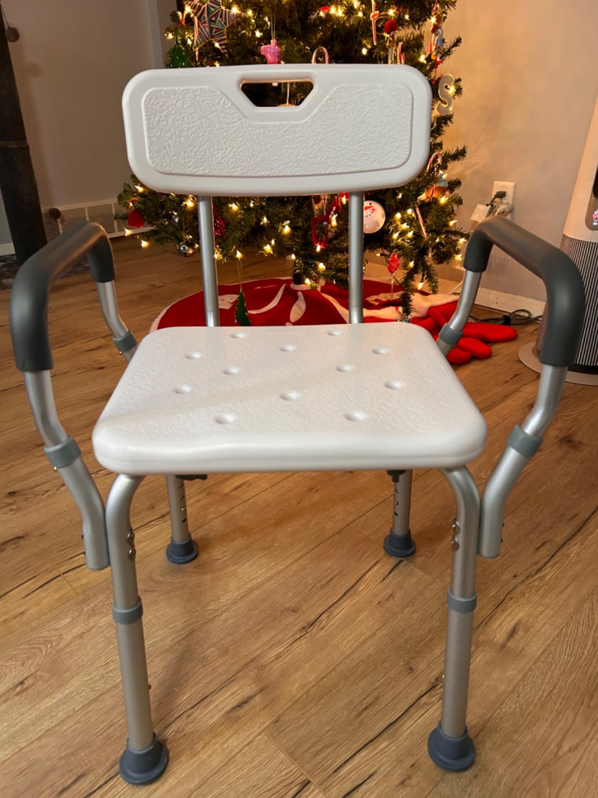 Vaunn Medical Deluxe Spa Shower Chair with Arms and Back, Bath Seat for Seniors, 450 lbs Max Weight, White with Light Gray Arms customer photo 2