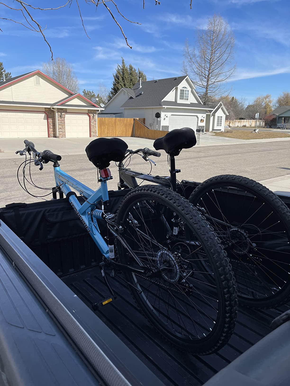 Demon Tailgate Pad for Mountain Bikes with Tool Pocket for Mechanic Tools/Tailgate Cover with Secure Bike Frame Straps customer photo 2