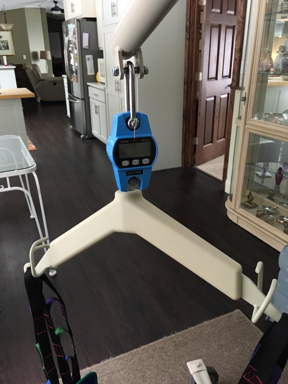 Digital Hanging Scale 660 LB 300 KG - Professional Heavy Duty Waterproof Fish Scale - Portable Durable Crane Scale for Luggage Weight Suitcase Hunting Farm Bike Bow Fish Weight Fishing Scale customer photo 2