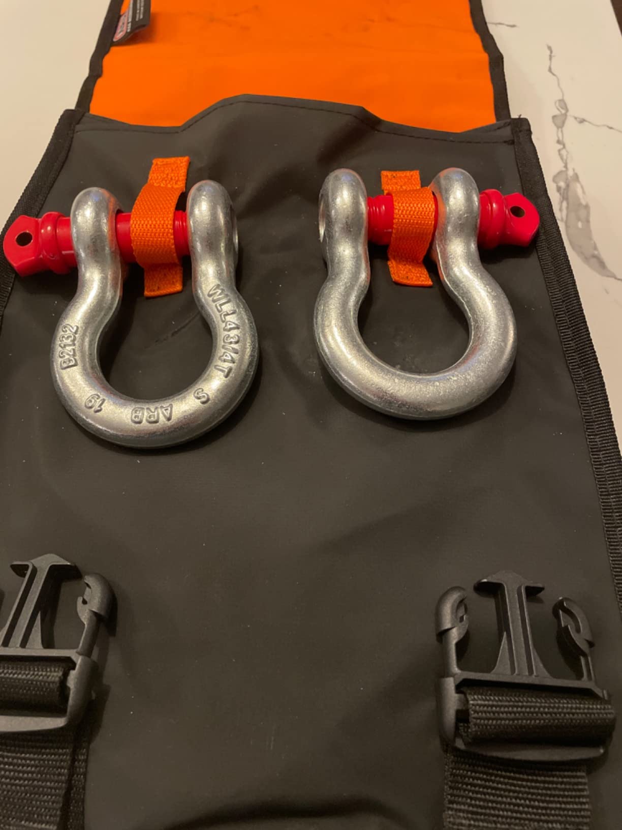 ARB RK12A Weekender Recovery Offroad Accessory Kit for Stuck Vehicles with Snatch Tow Strap 17500 Lb + 2 D-Ring Shackles (4.75 ton) + 2 Premium Recovery Leather Gloves+ Hi-Vis Orange Organizer Bag customer photo 2