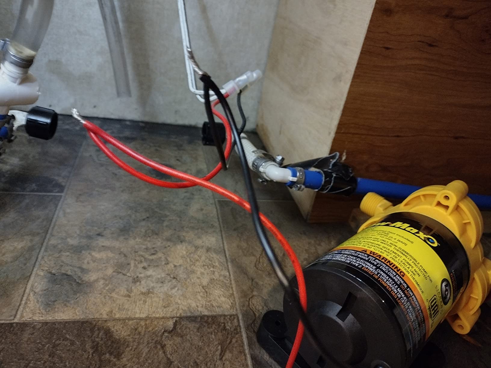 Lippert Components Flow Max 12V RV Water Pump, 3.0 GPM, 50 PSI, 9.5 Max Amp, Self-Priming, Screen Filter Included - 689052 customer photo 2