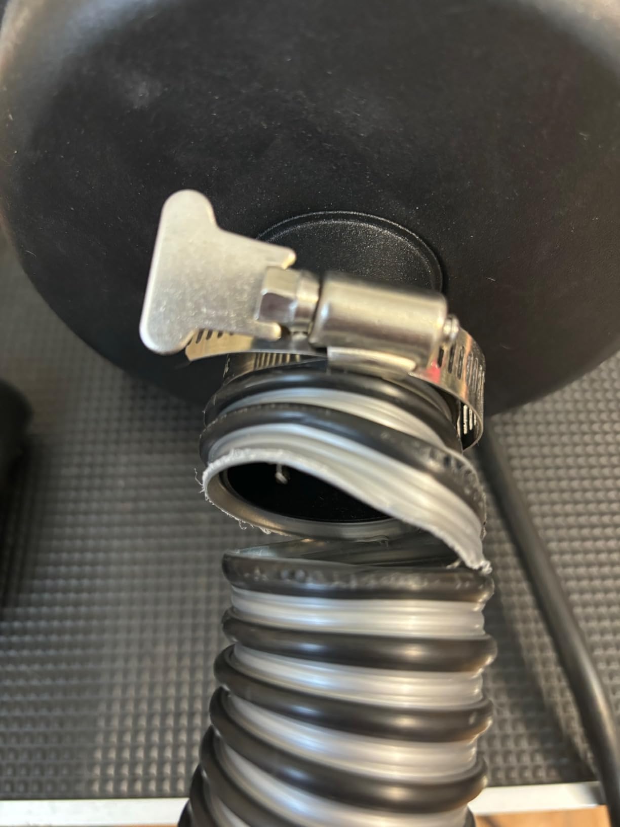 METROVAC MB-3 Air Force Master Blaster Pet Grooming Dryer | High Velocity Dog Hair Blower 8.0 HP Made in USA customer photo 1