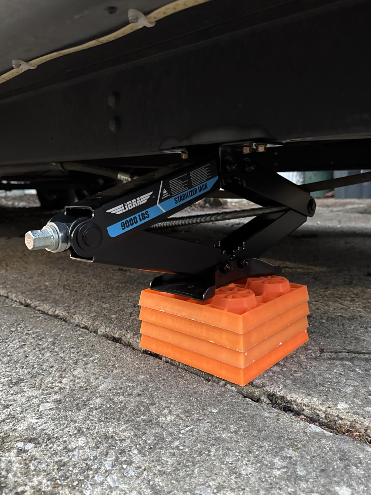 LIBRA 9K lb HD 24