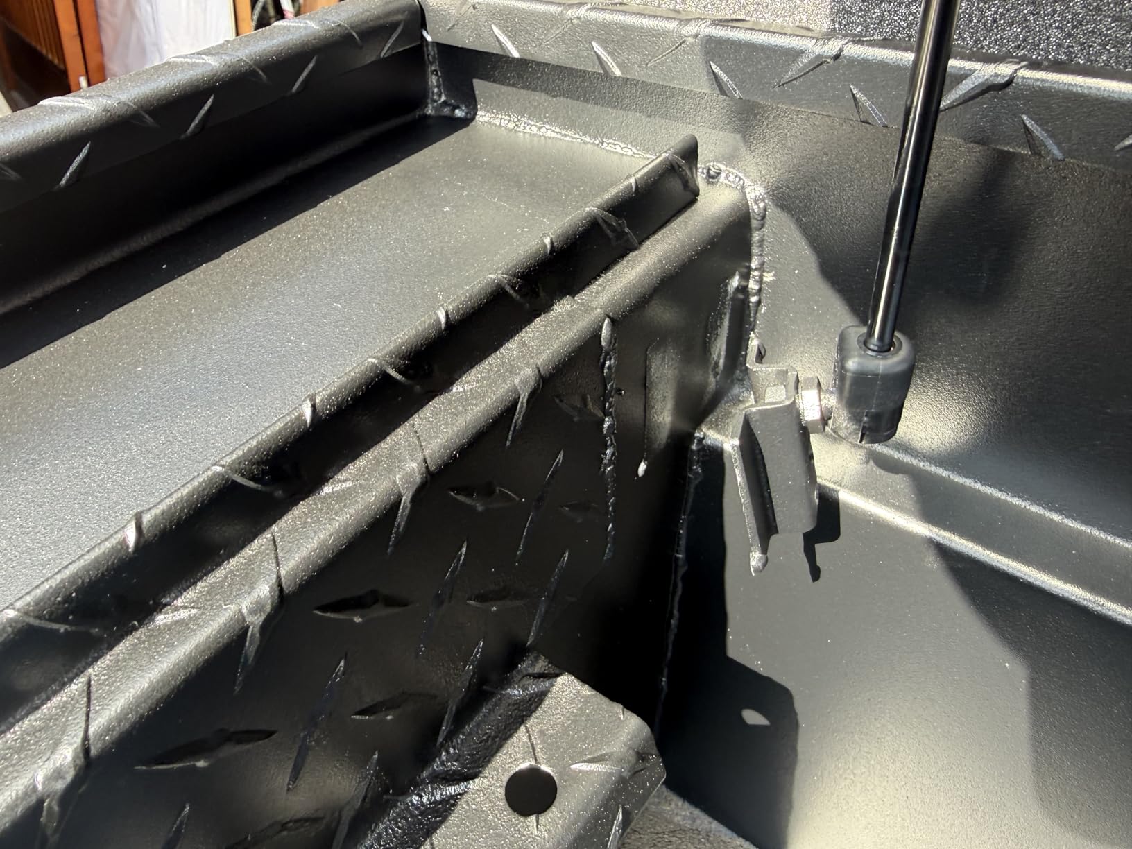 UWS EC10603 72-Inch Matte Black Heavy-Wall Aluminum Truck Tool Box with Low Profile, RigidCore Lid customer photo 1