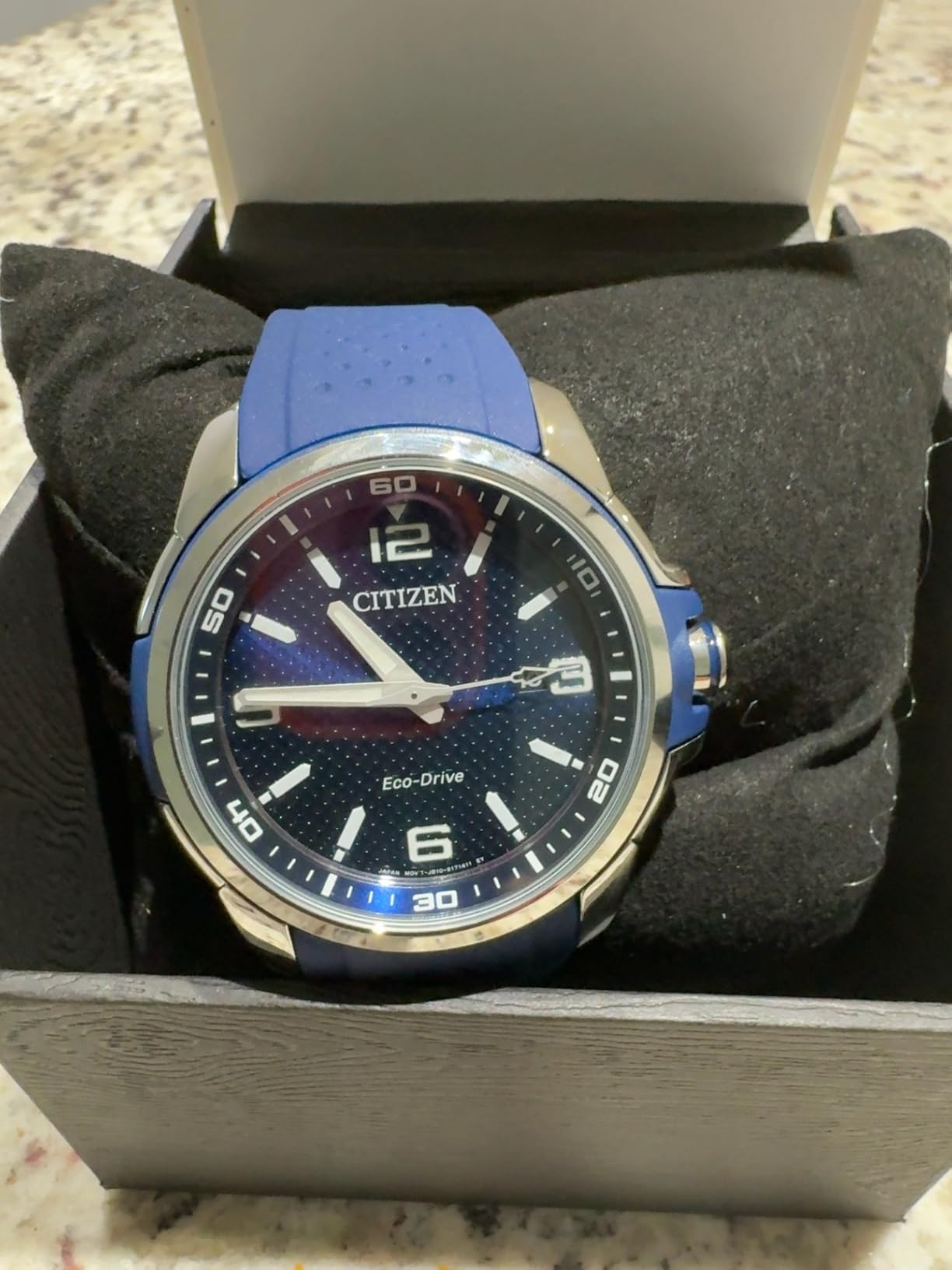 Citizen Men's Eco-Drive Weekender Watch in Stainless Steel with Blue Polyurethane Strap, Blue Dial (Model: AW1158-05L) customer photo 2
