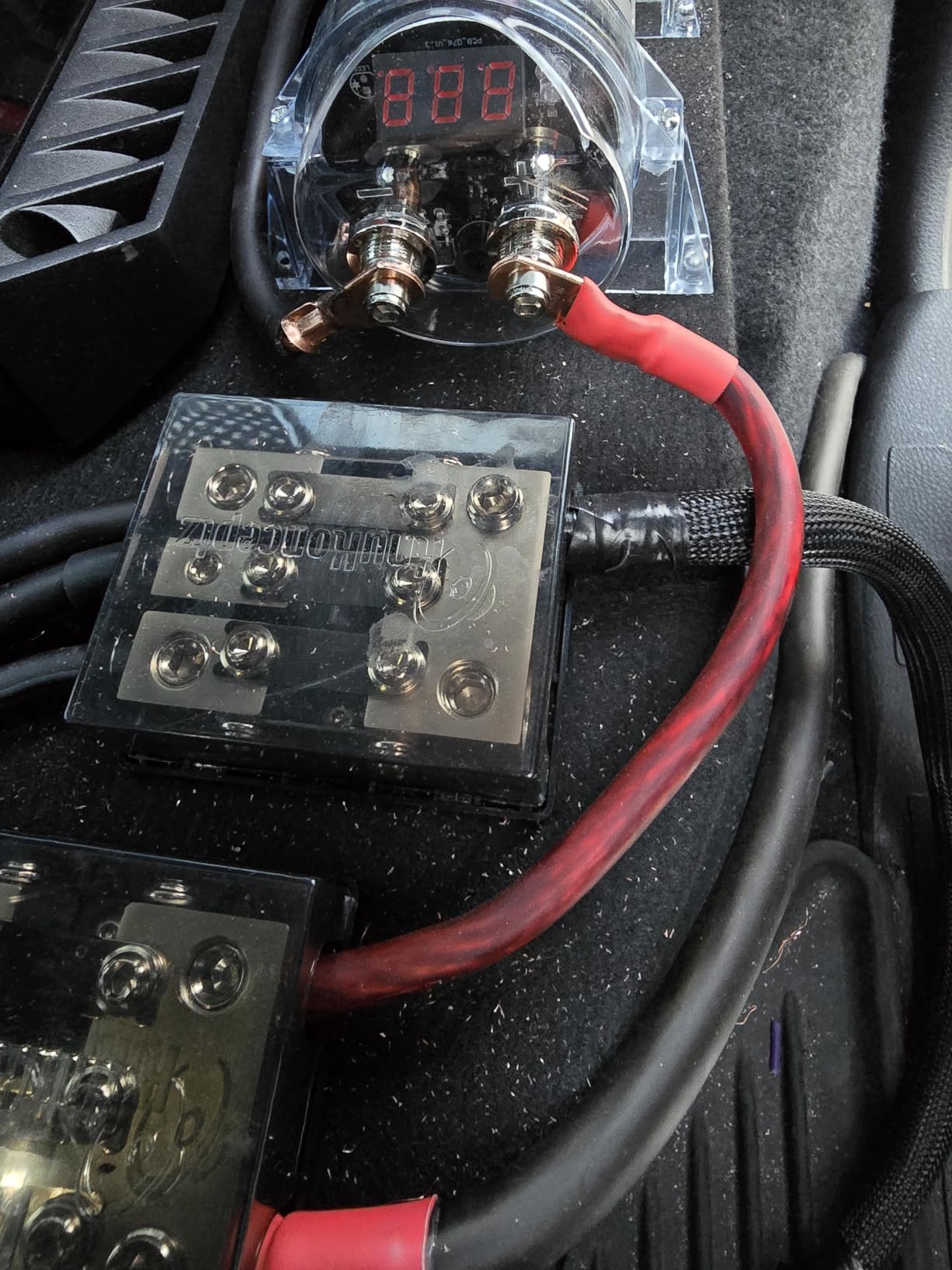 Rockville SCAP2D 2.5 Farad Digital Capacitor for Car Audio - 2500 Watts customer photo 1