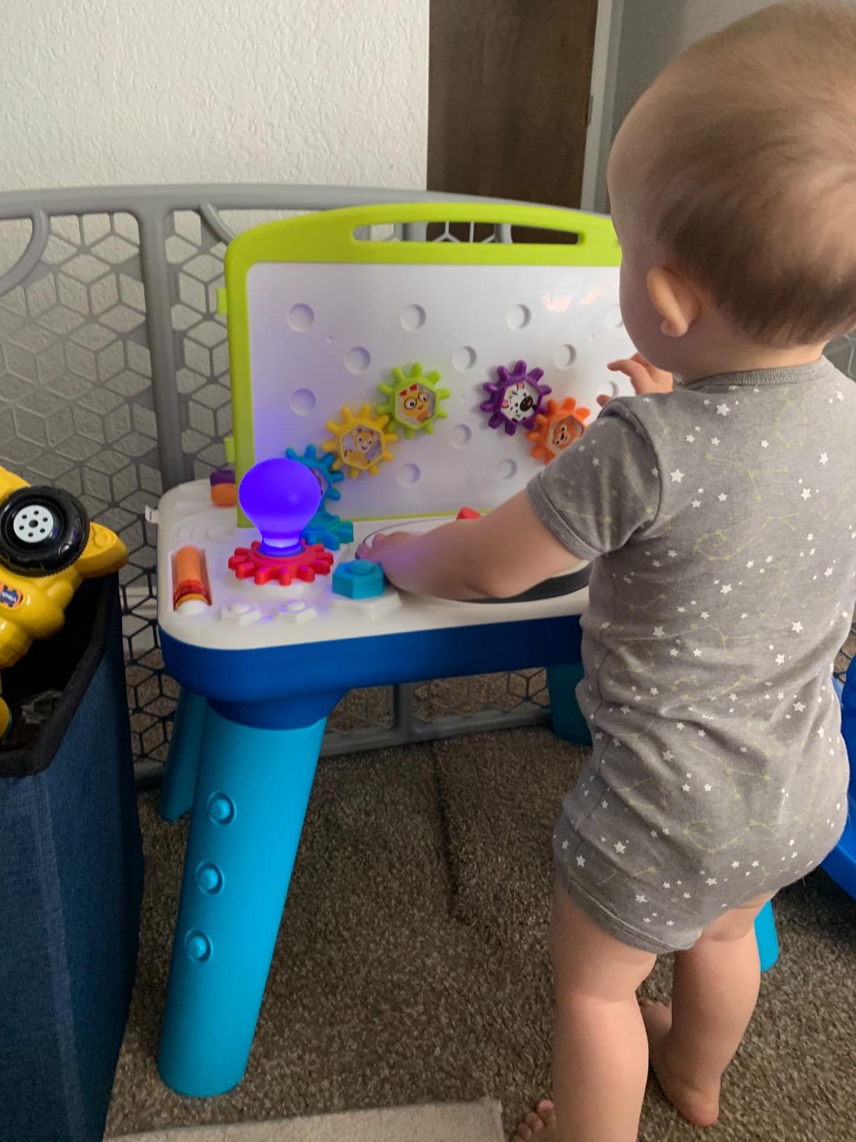 Baby Einstein Curiosity Table Activity Play Station, Montessori Floor Toy and Interactive Workbench, 12 Months and Up customer photo 1