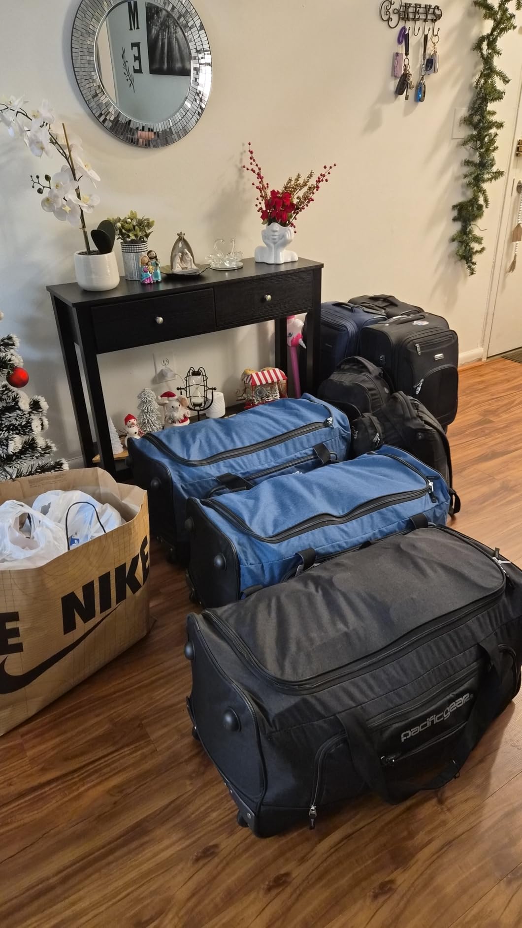 Pacific Gear Duffel Bag with Rolling Wheels customer photo 2