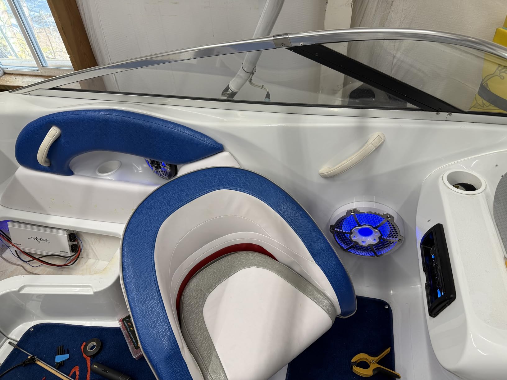 DS18 NXL10SUB Outdoor Marine Audio Subwoofer with RGB - 600 Watt MAX 300 Watt RMS 10-Inch White Waterproof Bass Loud Speaker For ATV/UTV Stereo Sound System, Under Helm or Box Case Mount in Small Boat customer photo 1