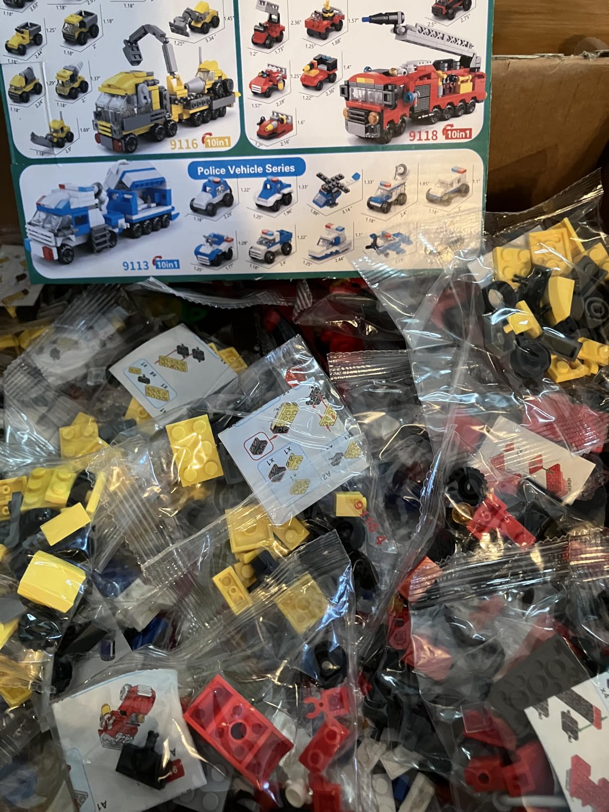 Sawaruita 30-Pack Mini Car Building Blocks Party Favors for Kids | Fire Truck, City Police Car, Construction Vehicle, Birthday Goodies Bag, Easter Filling, Classroom Prizes, Boys 6-12 customer photo 1