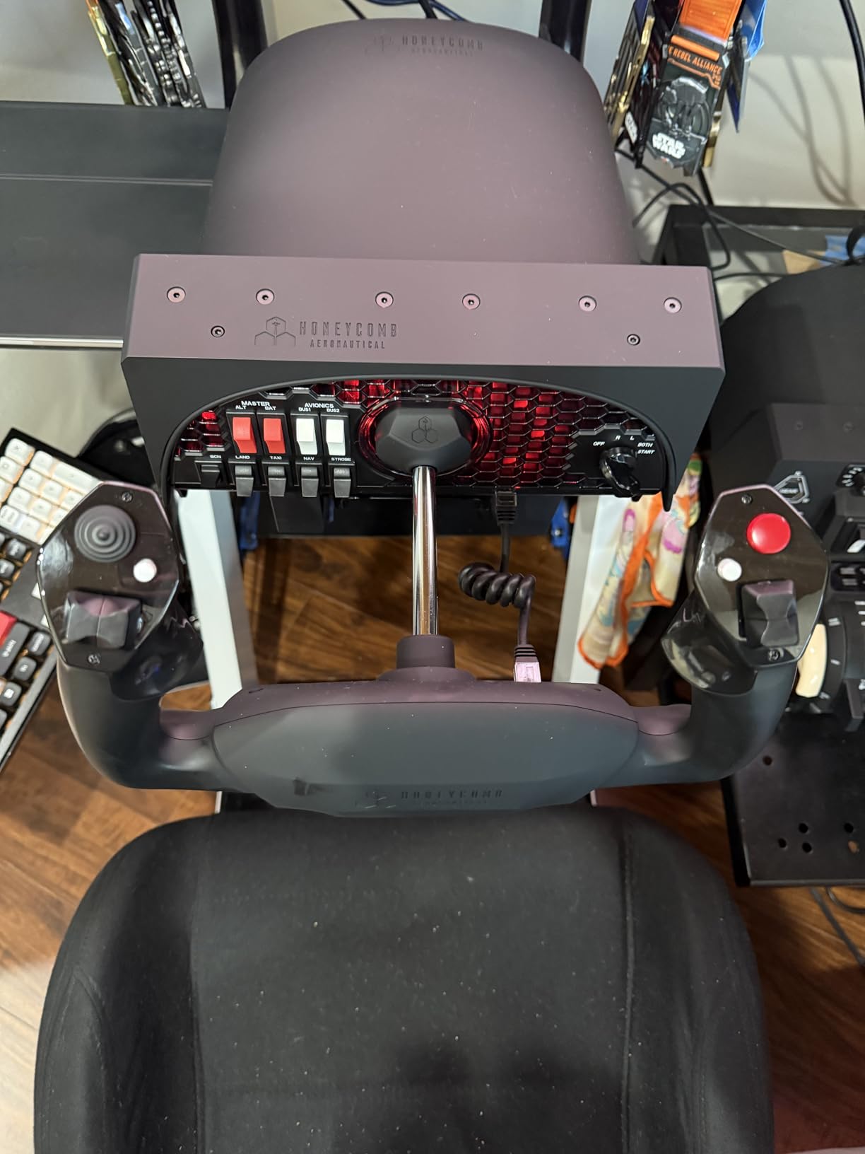 Honeycomb Alpha Flight Controls Yoke & Switch Panel - Flight Simulator Yoke w/ 180° Rotation, Steel Shaft, Ignition Switch, Fully-Equipped Handles, Dual Mounting - Compatible w/PC & Mac customer photo 2