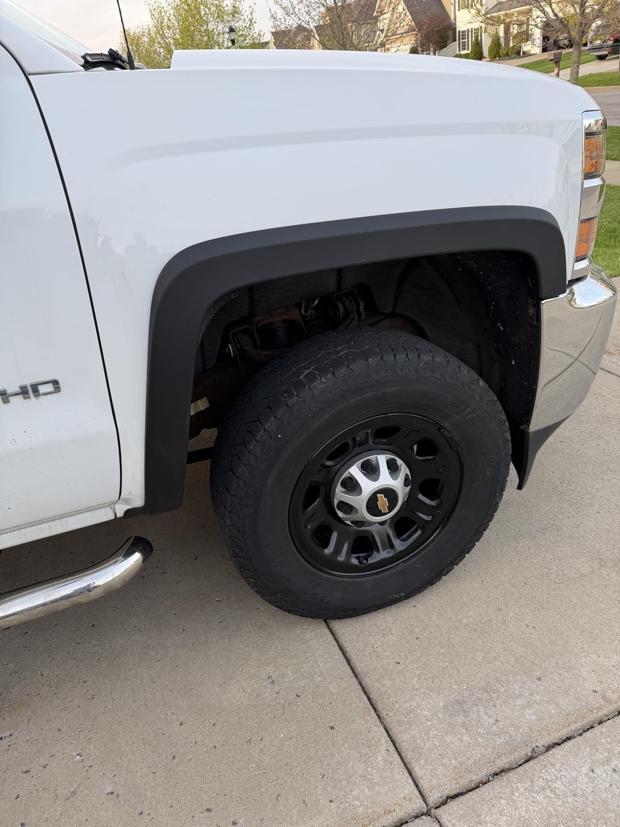 Tyger Auto Fender Flare Compatible with 2014-2018 Chevy Silverado 1500; 2015-2019 2500 3500HD 6.5' & 8' Bed, Fine-Textured Black Paintable Factory Style 6pc | TG-FF6C4368 customer photo 2