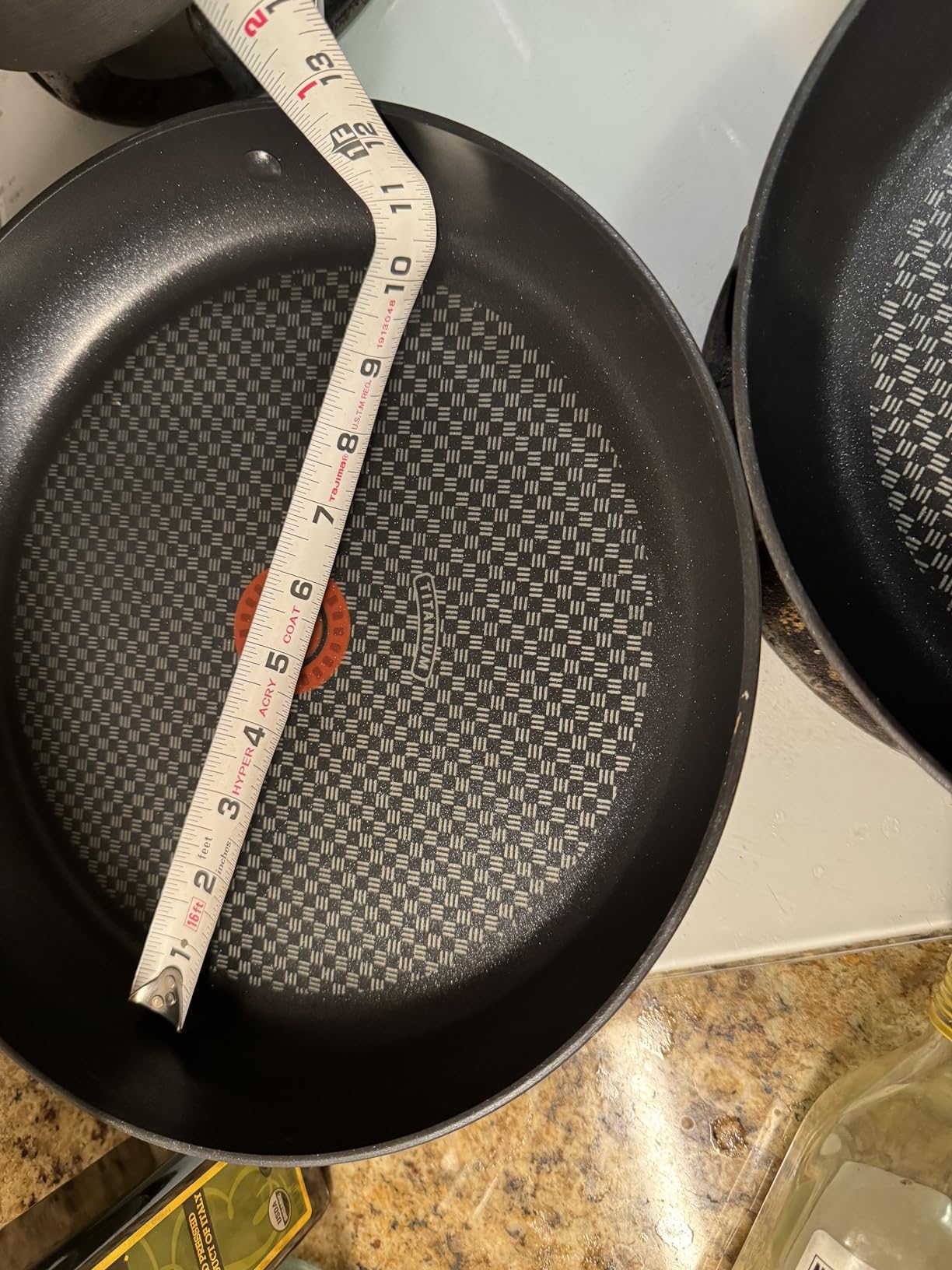 T-fal Ultimate Hard Anodized Nonstick Fry Pan Set 2 Piece, 10, 12 Inch, Oven Broiler Safe 400F, Cookware, Pots and Pans Set Non Stick, Kitchen Frying Pans, Cooking Skillets, Dishwasher Safe, Grey customer photo 2