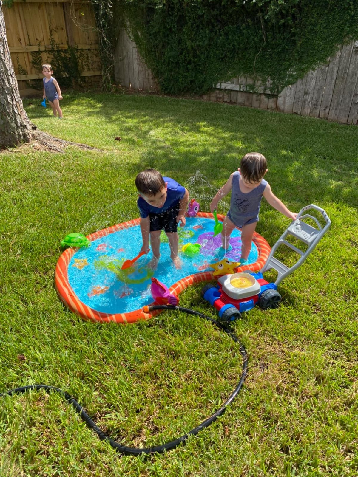 BANZAI Splash Pad Toddler Water Play Mat, 58 in Outdoor Kids Sprinkler Mat with 3D Sea Characters, Baby Splash Pad for Backyard Summer Fun customer photo 2