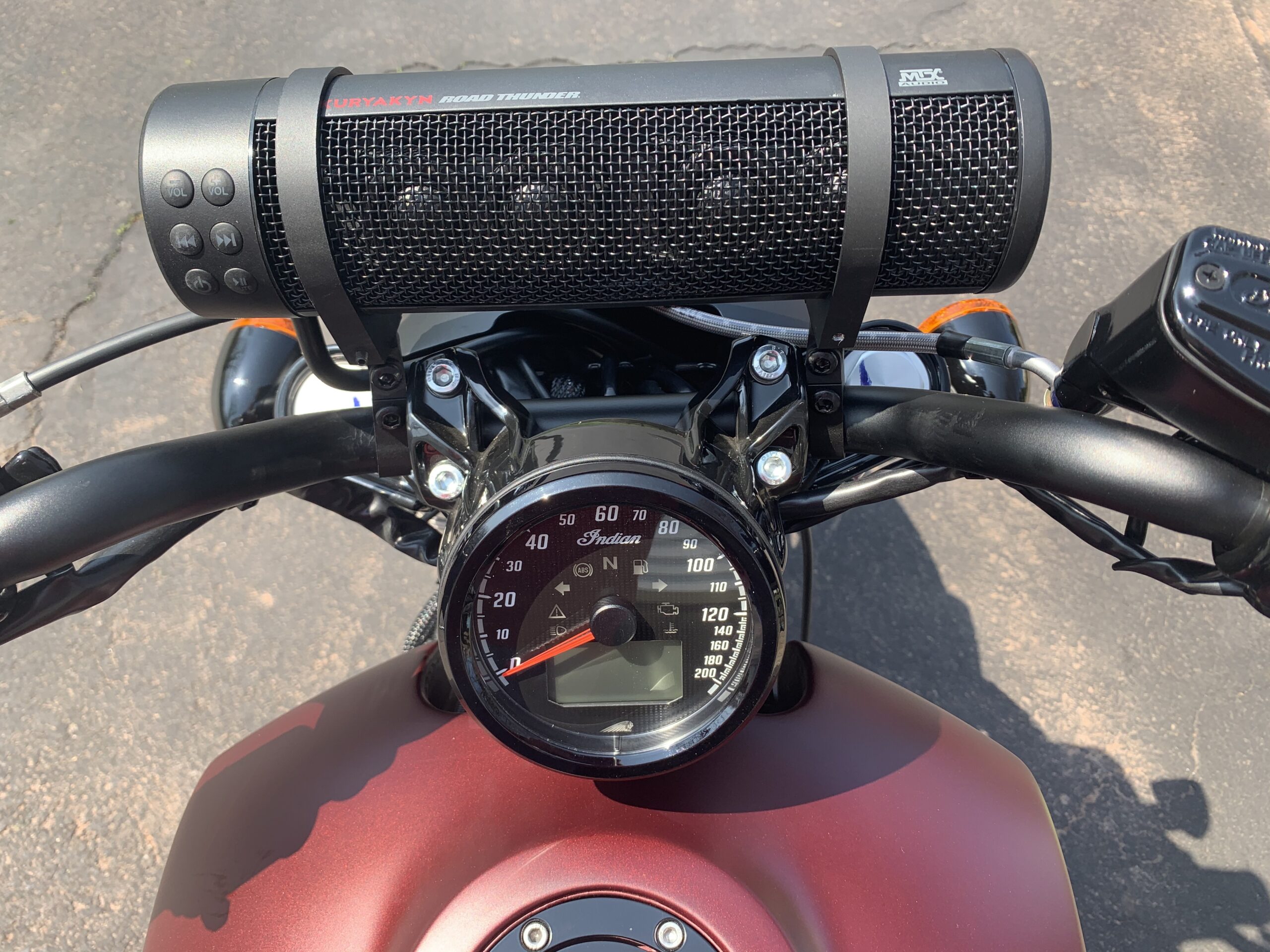 Kuryakyn 2720 MTX Road Thunder Weather Resistant Motorcycle Sound Bar Plus: 300 Watt Handlebar Mounted Audio Speakers with Bluetooth, USB Power Charger, Satin Black customer photo 2