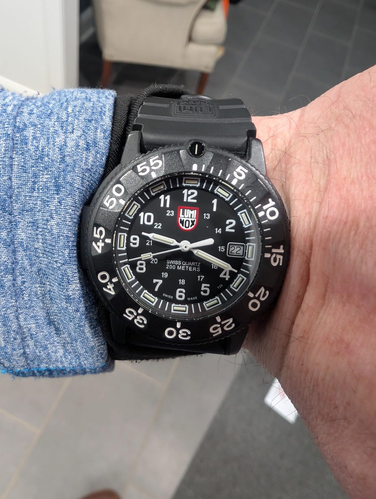 Luminox Original Navy Seal - Men's Watch - Military Dive Watch - 200m Water Resistant - Swiss Made customer photo 2