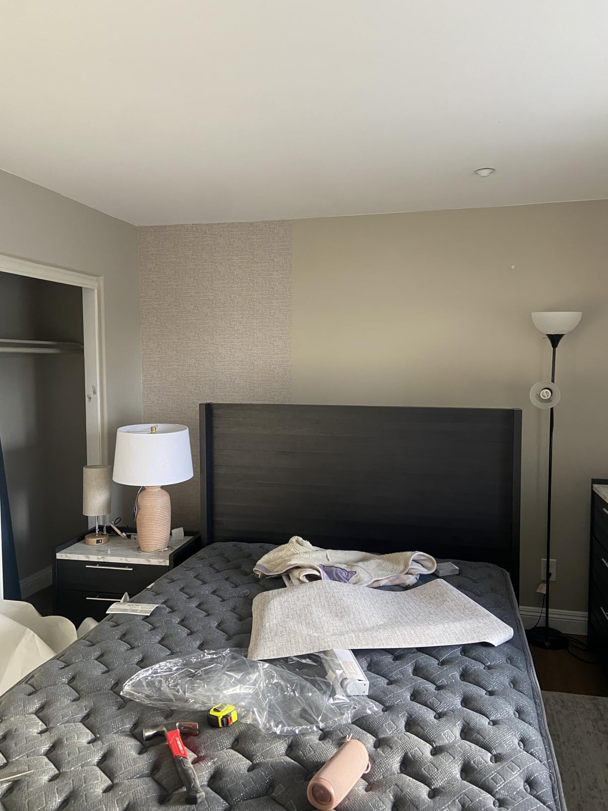 NuWallpaper Poplin Texture Peel and Stick Wallpaper, Grey, Textured Removable Wallpaper, 20.5 in x 18 ft customer photo 1