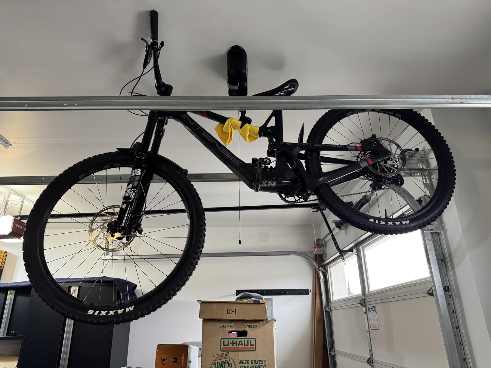 Spring-Powered Ceiling Bike Hoist and Rack for Effortless Storage | Hanging Bicycle Lift Without Electricity, Clumsy Ropes, or Manual Pulleys customer photo 1