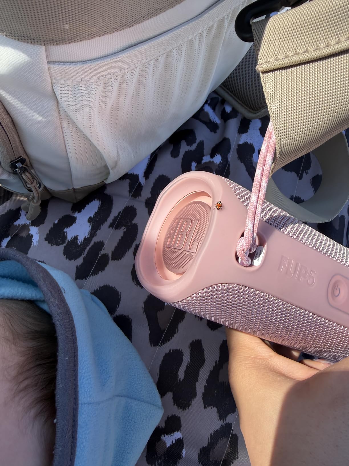 JBL FLIP 5, Waterproof Portable Bluetooth Speaker, IPX7 Waterproof Design customer photo 2