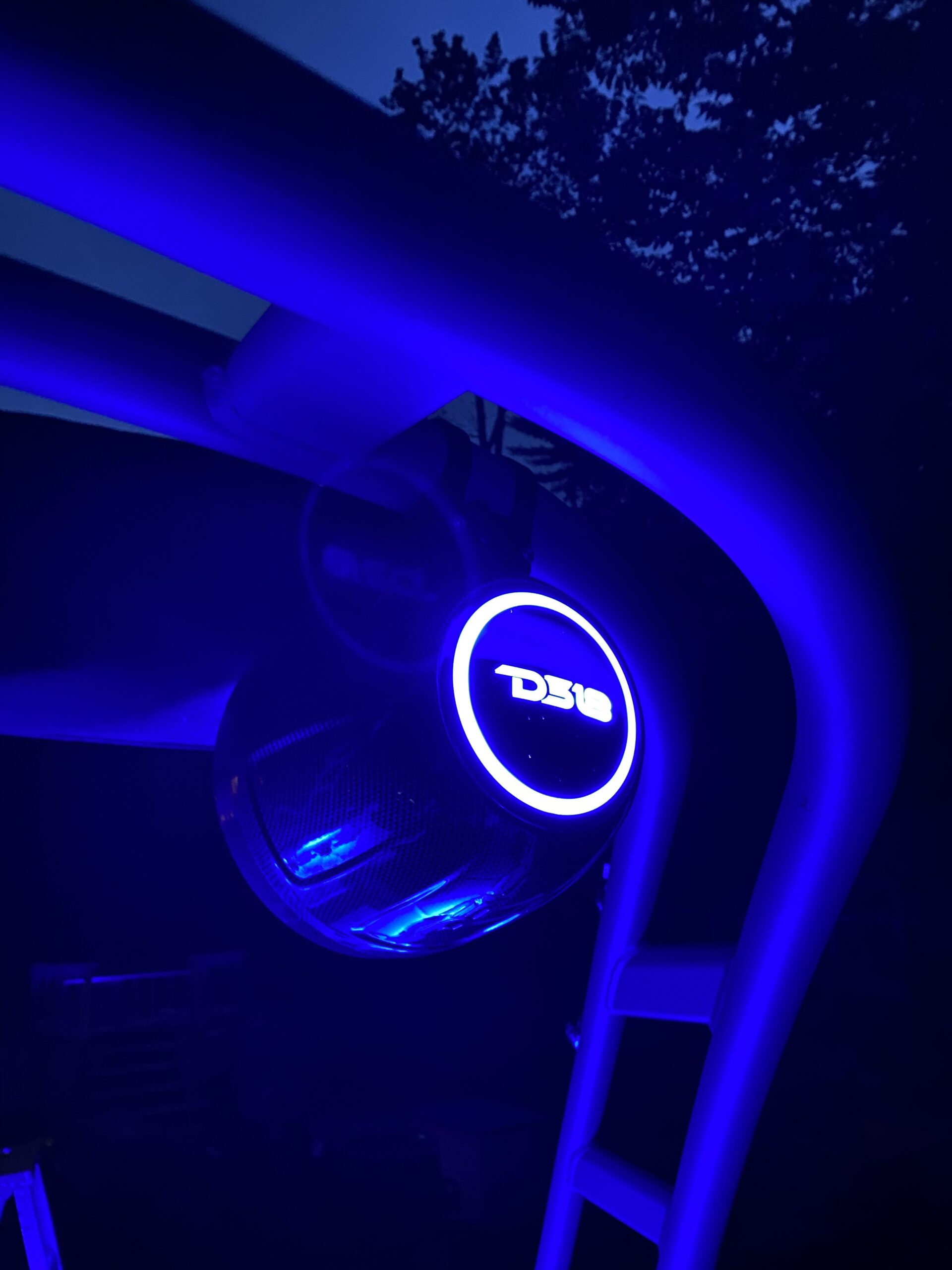 DS18 NXL-PS6BK 2-Way Wakeboard Tower Speakers with Integrated RGB Lights - 300W MAX customer photo 1