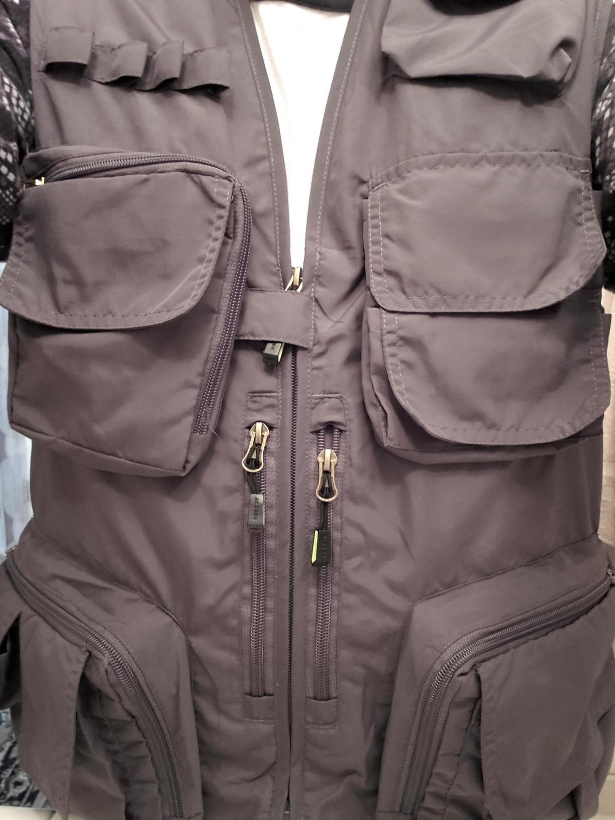 Flygo Men's Casual Lightweight Outdoor Fishing Work Safari Travel Photo Cargo Vest Jacket Multi Pockets customer photo 2