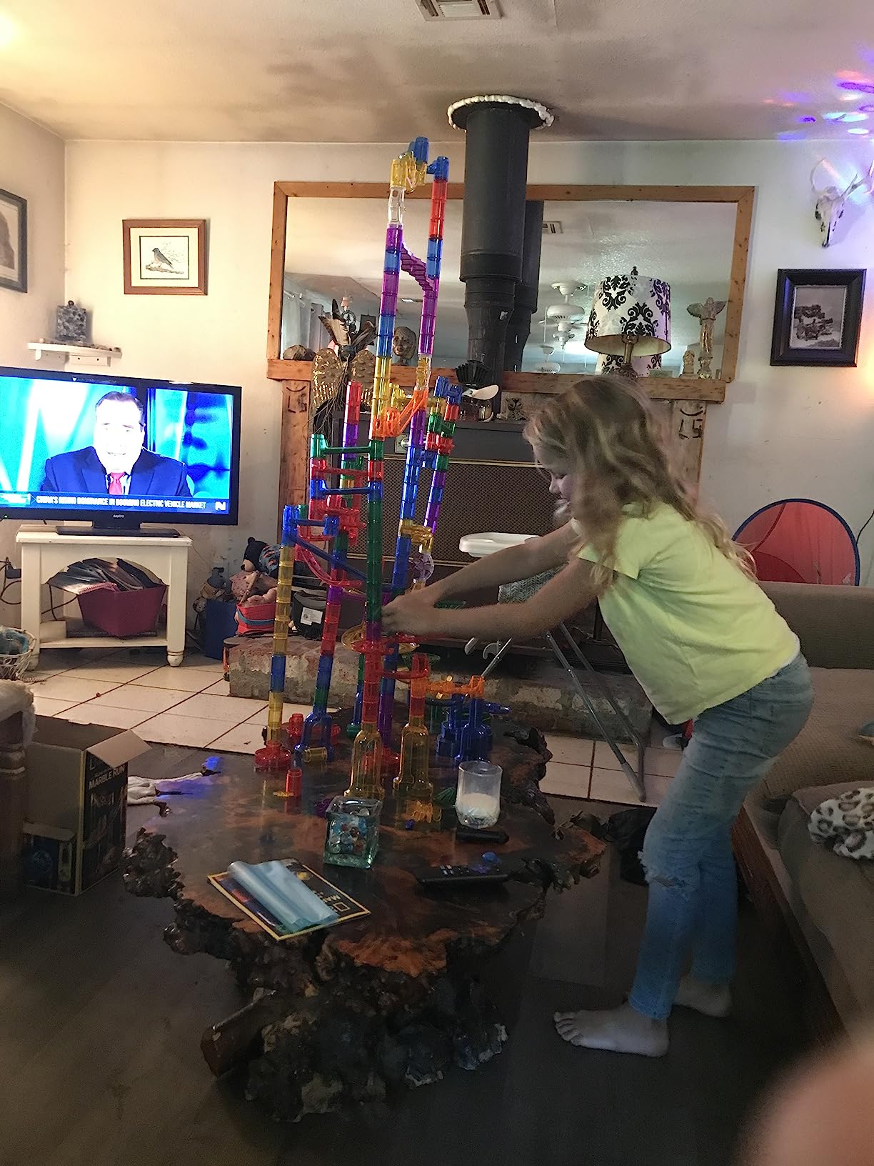 National Geographic Glow Marble Run 250-Piece Building Set for Kids | 50 Glow-in-the-Dark Glass Marbles, 135 Tubes, 55 Action Pieces, 10 Bases, Marble Maze, STEM Physics Toy, Storage Bag customer photo 1