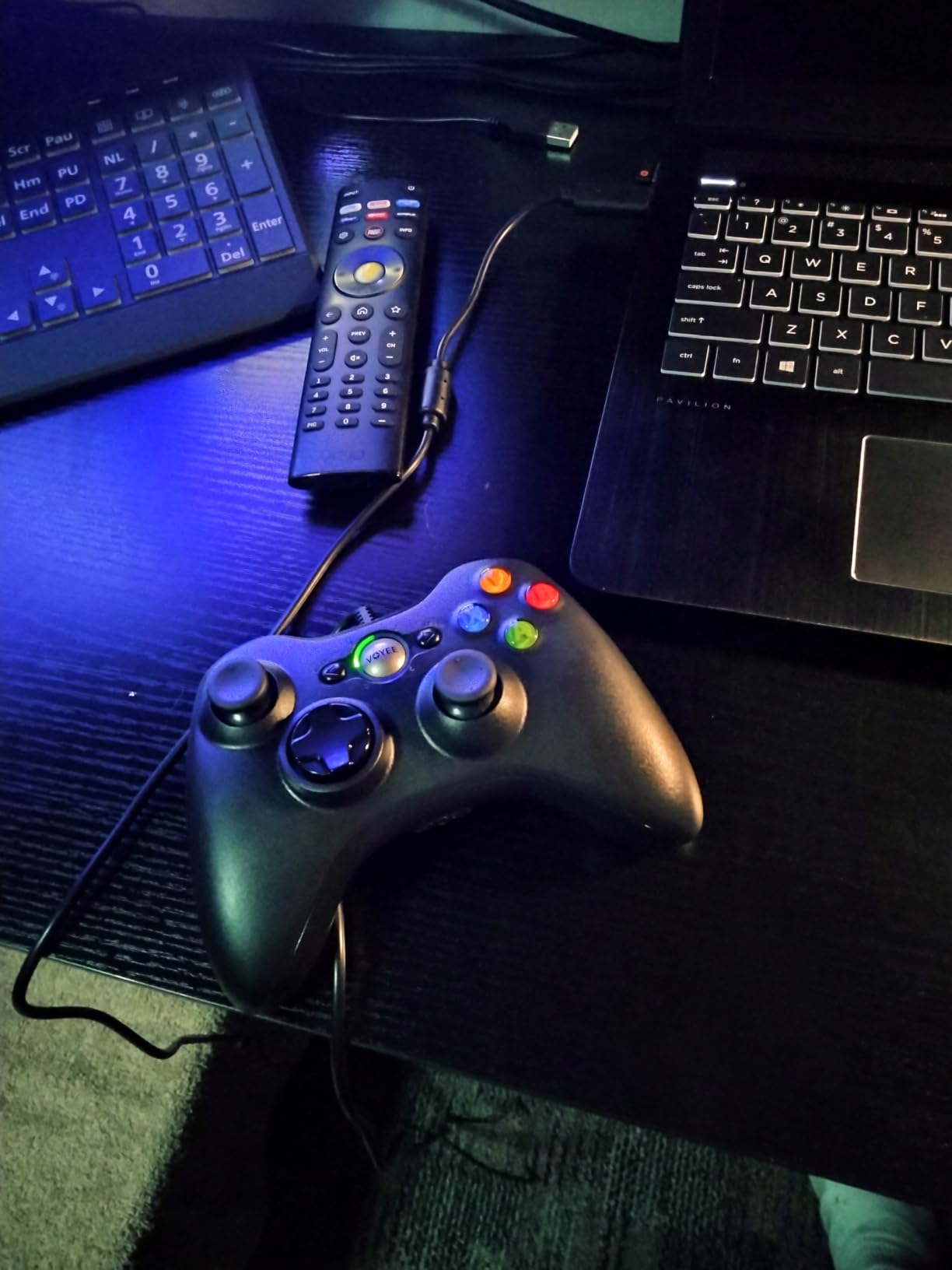 VOYEE PC Controller, Wired Controller Compatible with Microsoft Xbox 360 & Slim/PC Windows 10/8/7, with Upgraded Joystick, Double Shock | Enhanced (Black) customer photo 1