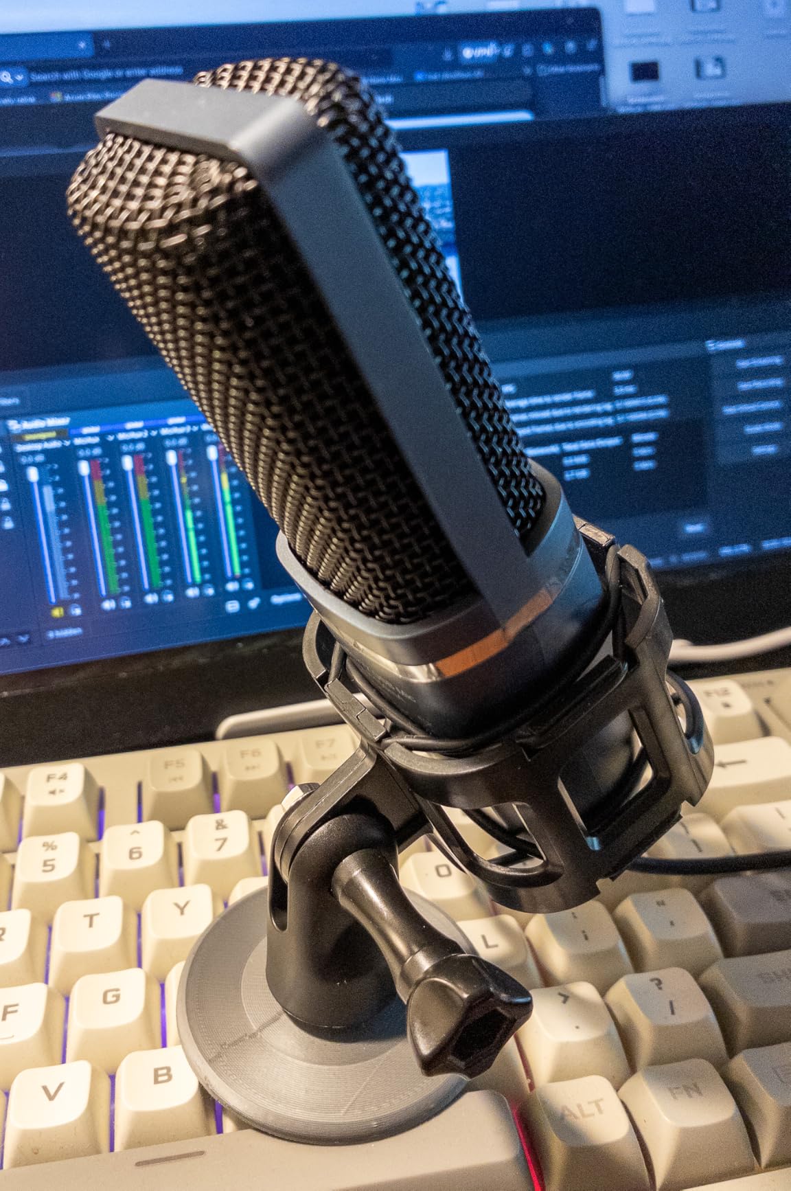 TONOR TC-777 Podcast Microphone, USB Computer Microphone, Cardioid Condenser PC Mic with Tripod Stand and Pop Filter for Podcasting, Streaming, Vocal Recording, Compatible with PC & Laptop, PS4/5 customer photo 1